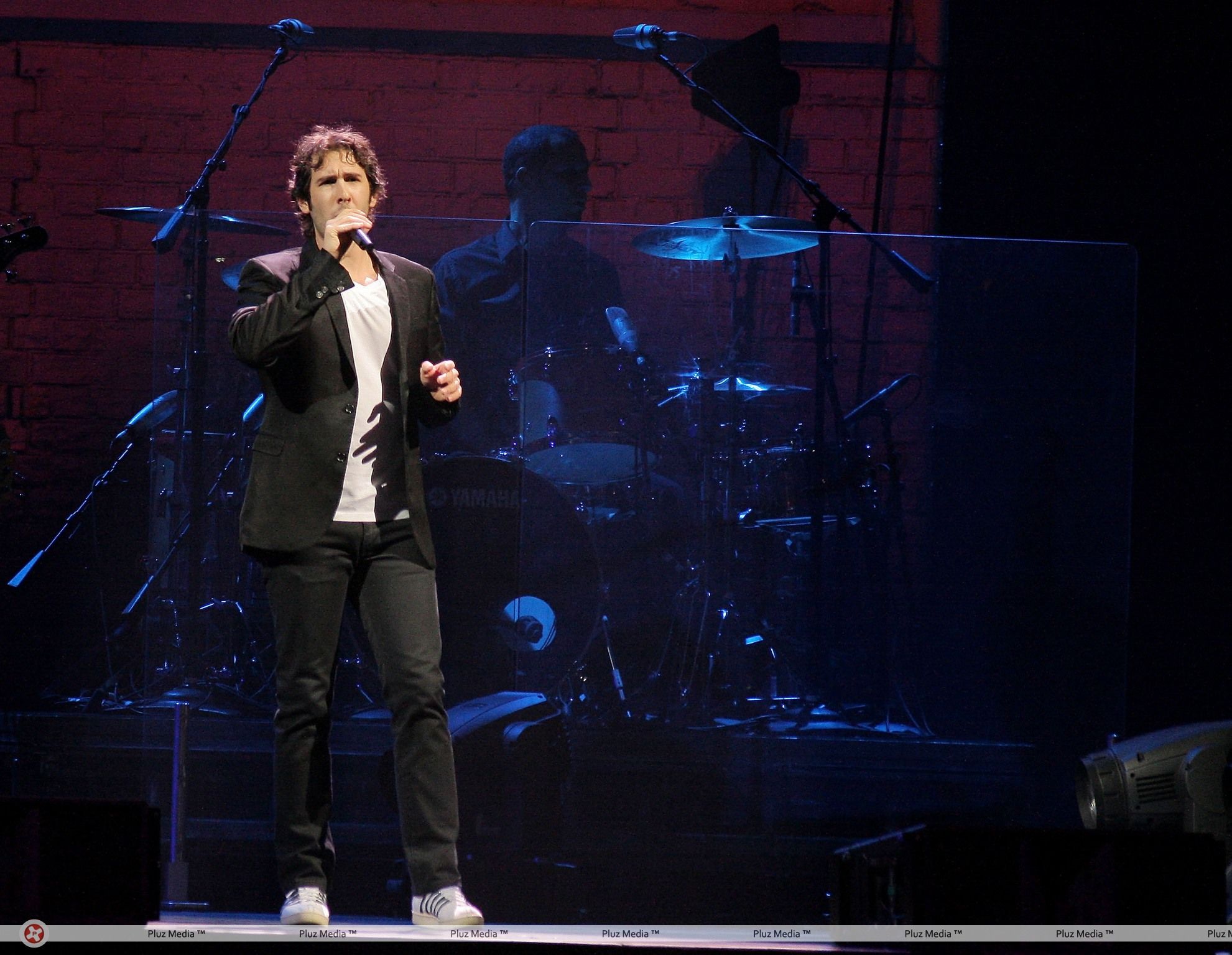 Josh Groban performs at the Bank Atlantic Center | Picture 111497